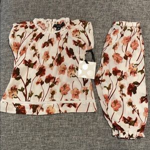 NWT Victoria Beckham for Target Flower Set
